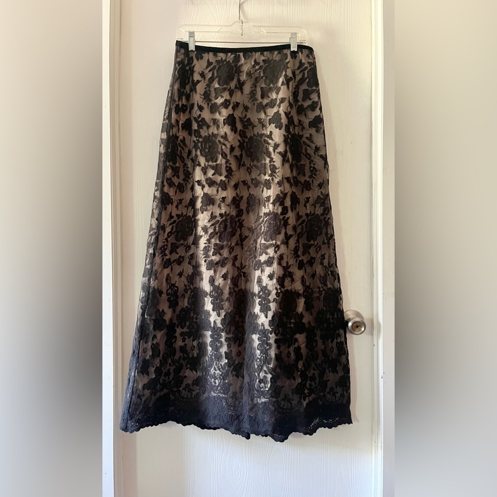 TALBOTS Black Floral Lace over Gold Lining Maxi Skirt - Picture 2 of 9